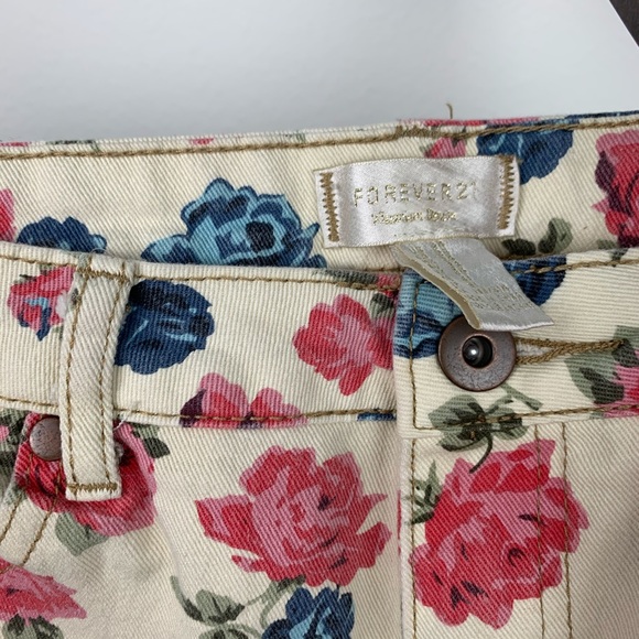Forever21 Floral Denim Jeans Off White Red Blue 24 - Picture 9 of 9